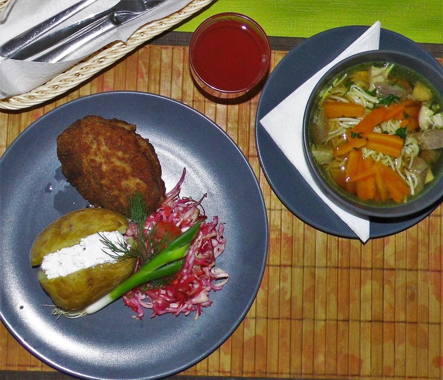 فندق وارسوفي  Rezydencja Parkowa المظهر الخارجي الصورة